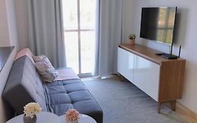 Apartamento em condomínio Nogueira Petrópolis Rj #1